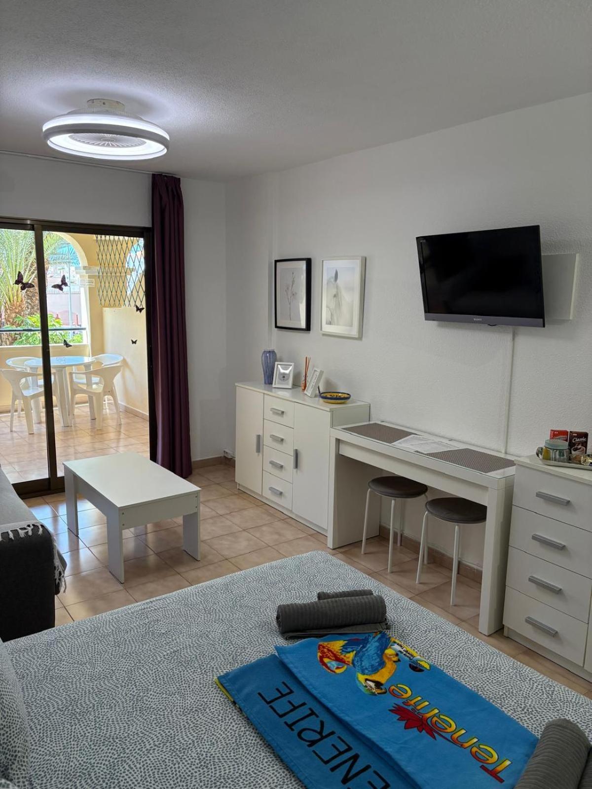 Castle Margherita'S Apartments Los Cristianos  Kültér fotó